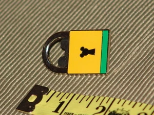 Disney DLR WDW Disney World Pin Trading LOCK pin - Picture 1 of 3