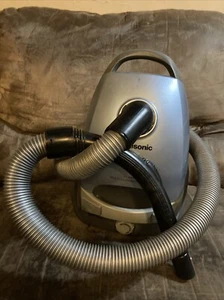 Panasonic MC-CG467 Vacuum Cleaner Main Unit and Hose  - Picture 1 of 5