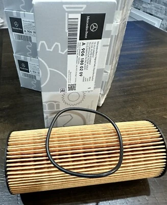 Оригинальный масляный фильтр Mercedes-Benz DETROIT DIESEL A9061800209 - Изображение 1 из 4