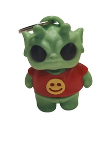 Alien with Red Shirt Keychain 3D Printed - Picture 1 of 5