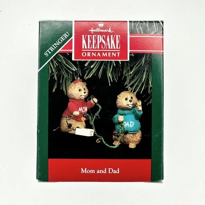 DE COLECCIÓN Sello Recuerdo Adorno de Navidad 'Mamá y Papá' Estilo Cuerda | NUEVO Foto 1 de 4