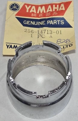 Tuerca junta silenciador tubo de escape Yamaha XS1 1970-1971 TX650 1973 256-14713-01 NUEVO DE STOCK Foto 1 de 4