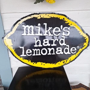 Mike's Hard Lemonade Bier Schild Blech Tacker Metall Mann Höhle Bar Laden Display 28x19 - Bild 1 von 2