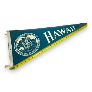 ULTRA RARE - UNIVERSITY OF HAWAII - U OF H - FELT PENNANT - Collectable Vintage - Picture 1 of 5