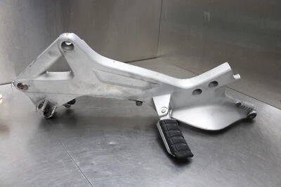 03-10 HONDA ST1300 Left Rearset Peg Bracket  Foto 1 de 4