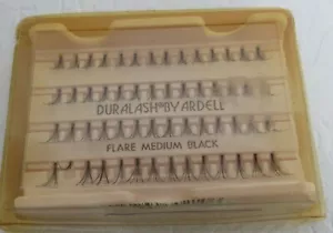 Ardell Ciglia Duralash Svasate Individuali Medium Nero - Foto 1 di 4