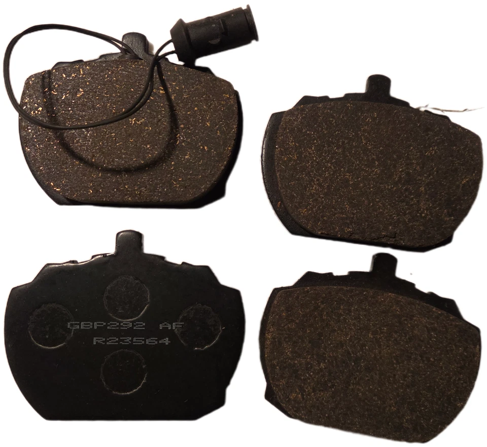 JEU DE PLAQUETTES AVANT UNIPARTS GBP292AF ROVER 2000 & 2400 &3500 DE 1976 A 1986 - Photo 1/2