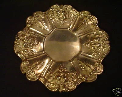 AWESOME ESTATE REED & BARTON "FRANCIS I" SANDWICH TRAY - Image 1 of 4