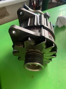 Bosch 14V Alternator - Picture 1 of 5