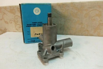 NOS CLASSIC PEUGEOT 204 304 1965-76 WATER PUMP # PA 172 - Image 1 of 4