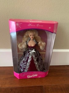 1996 Winter Fantasy Barbie blonde Puppe Burgunder Kleid Special Edition - Bild 1 von 3