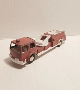 Vintage 1970's Tootsietoy Firetruck 7" - Picture 1 of 8