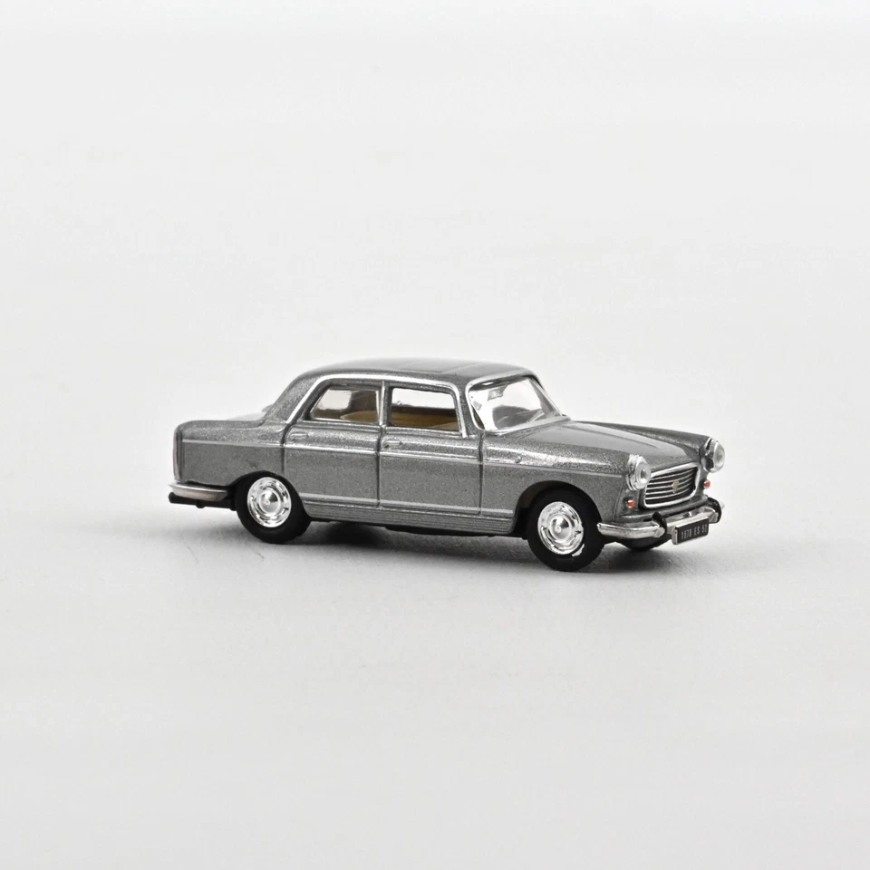 PEUGEOT 404 1968 Grey Métallic NOREV 1:87 Ref 474449 - Photo 1/1