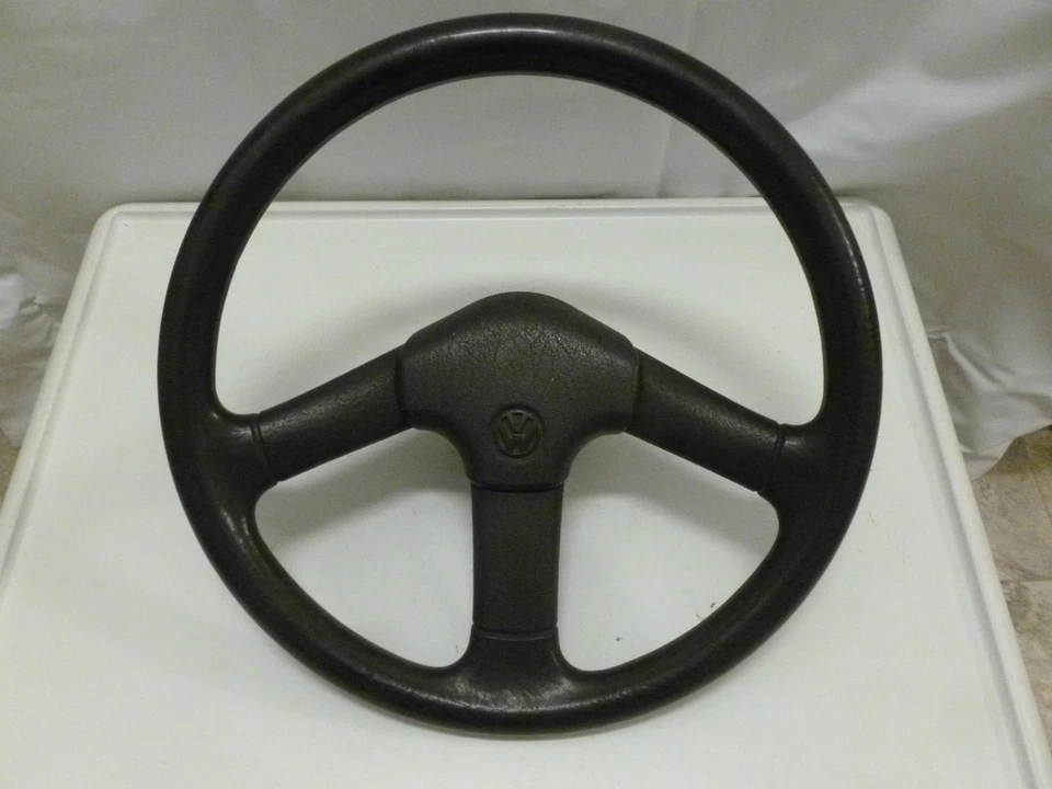 ORIGINAL VW GOL 1,2,3 POLO 86 JETTA PASSAT SPORTLENKRAD 3-SPEICHER 867419660C - Bild 1 von 4