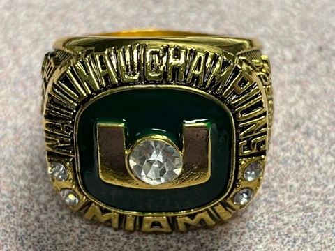 MIAMI HURRICANES 2002 COMMEMORATIVE CHAMPIONSHIP RING SIZE 11 Cover