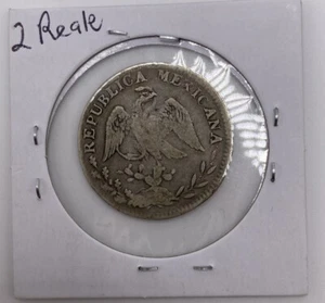 Moneda de Plata 1838 2R España México Casa de la Moneda Ciudad de Guatemala Antigua Moneda Barco Pirata - Imagen 1 de 4