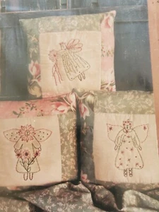 Primitive Blooming Angels to Embroider Rustic on  9 X 9 Pillows Garden Quilt  - Picture 1 of 3