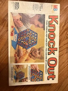 Vintage Knock Out Spiel #4900 1978 Milton Bradley - ohne Anleitung - Bild 1 von 5