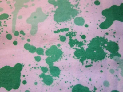 Telas JoAnn algodón franela verde y blanco camuflaje 4,833 yardas por 40" de ancho Foto 1 de 4