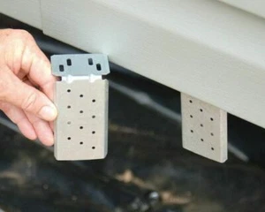 Mobile Home Steel Bracket for Vinyl Skirting (10 Pack) - Picture 1 of 2