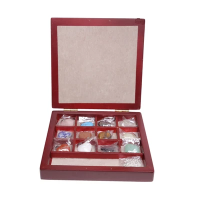 12 colgantes de piedras preciosas en forma de corazón con collar sin usar en caja de madera Foto 1 de 4