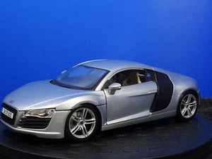 Modellino auto Maisto 1:18 Audi R8 siber - grigio nero buone condizioni AHW 203 - Foto 1 di 6