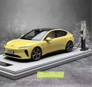 1:18 NIO Life ET5 Alloy Metal Diecast Car Model Toy Gift Ornaments Pink/Yellow - Bild 1 von 26