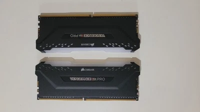 Corsair Vengeance RGB Pro 16GB DDR4 RAM 4000MHz CMW16GX4M2K4000C19 - Image 1 of 2