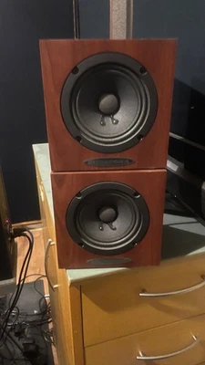 Auratone 5c super sound cubes - Image 1 of 2