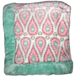 Okie Dokie Paisley Träne Tropfen Baby Mädchen Decke Aqua Rosa Weiß Plüsch Weich Velours - Bild 1 von 3
