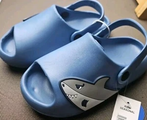 Shark Size 10 Children's Blue  Garden Clogs Slides Non-Slip Beach Pool Water - Picture 1 of 4