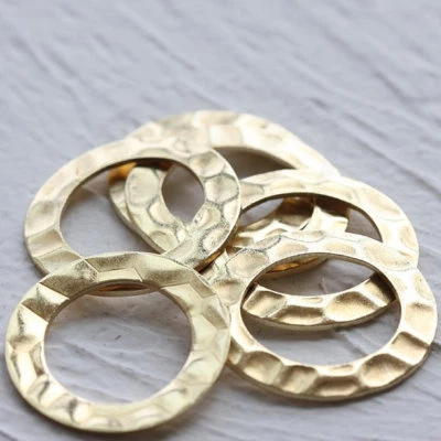 6 Pieces Raw Brass Textured Ring - Loop 27mm (3896C) - Image 1 of 2
