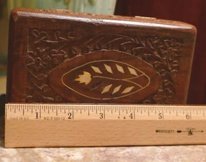 Original Vintage Wooden CARVED STASH BOX Hinged Inlaid Bone India Blue 6" x 4" - Picture 1 of 4