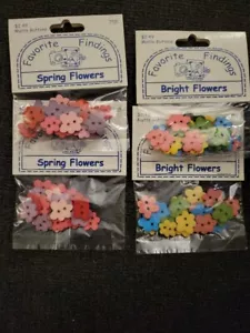 Favorite Findings Buttons. Mixed Lot. 4 Packages. Flowers. - Picture 1 of 1