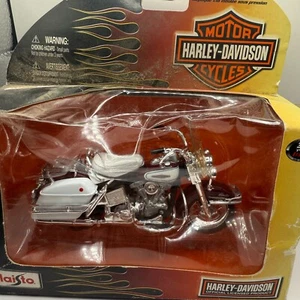 Harley Davidson 1966 FLH Electra Glide Motorcycle 1:18 (damaged box) - Picture 1 of 8