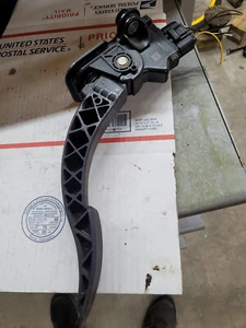 2007-2020 Avenger Caliber Jeep Patriot Compass Acelerator Gas Pedal 04891585AB - Picture 1 of 2