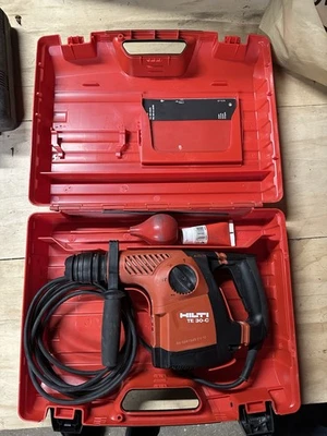Hilti TE 30-C-AVR Corded Electric Concrete Rotary Roto Hammer Drill - Image 1 of 4