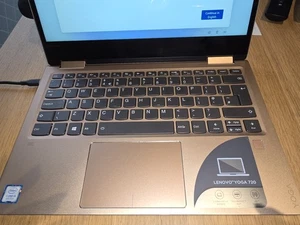 Lenovo Yoga 720-13IKB Touchscreen 13.3" (intel i5-8250U) 256GB SSD/8GB RAM (35) - Picture 1 of 10