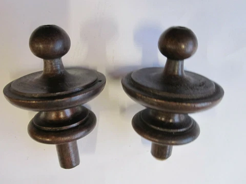 PAIR OFF TURNED SPINDLE / ANTIQUES FRENCH WALLNUT BALLUSTER Cover