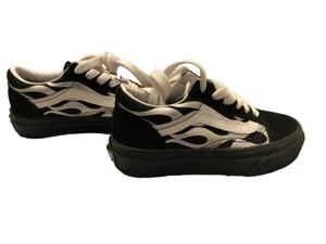 Kids Vans Size 10.5 Black and White Old Skool w/ Metallic Flames New in Box - Picture 1 of 6