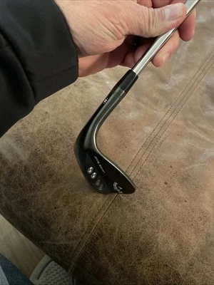 Mandíbulas Callaway Raw Wedge 54-10 grados giratorias dinámicas 35,25" diestro Foto 1 de 4