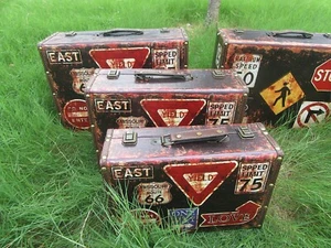 1Set 3in1 Vintage Suitcase Cabinet Organiser - Randomly Design - Picture 1 of 6