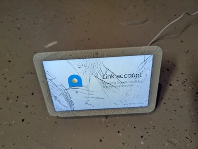 Google Nest Hub (2nd Gen.) Smart Display - Chalk, Broken Screen - Image 1 of 2