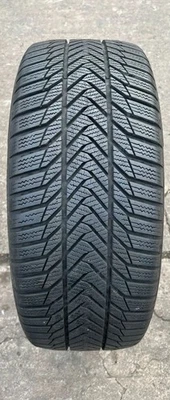 Winterreifen 225/45 R18 95V XL Esa Tecar SuperGrip Pro DOT21 7,4-8,2mm - Bild 1 von 2