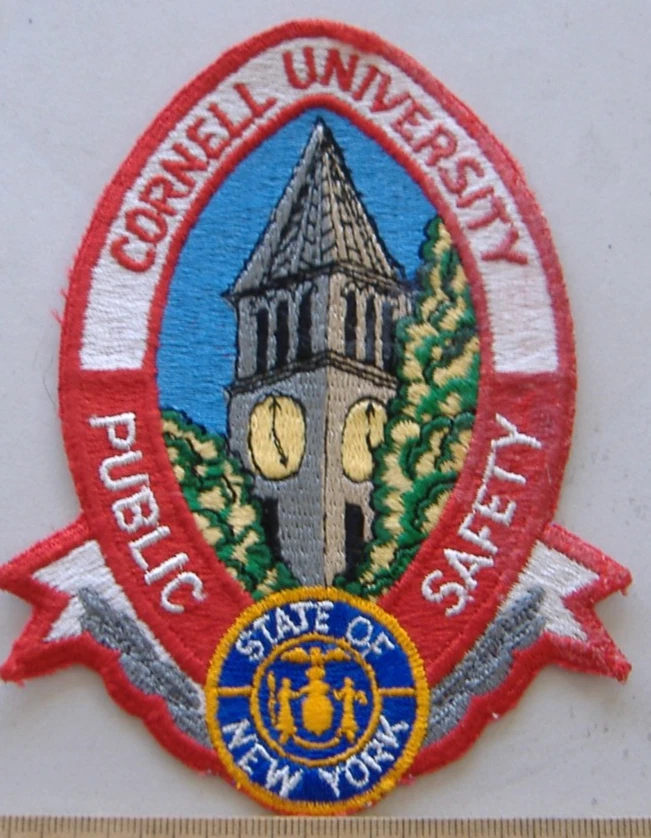 PARCHE DE TELA CORNELL UNIVERSITY SEGURIDAD PÚBLICA NUEVA YORK Foto 1 de 1