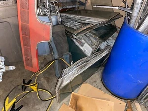 1964 1965 1966 THUNDERBIRD FRONT DOOR WINDOW GLASS(PLEASE READ DESCRIPTION) - Foto 1 di 1
