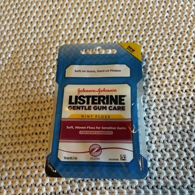 Listerine Gentle Gum Care Mint Dental Floss 50 yd Sensitive Gums Johnson Johnson - Image 1 of 4