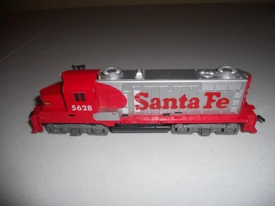 HO Tyco Vintage Lighted Santa Fe #5628 Diesel Locomotive – Refurbished!--A12 - Image 1 of 4
