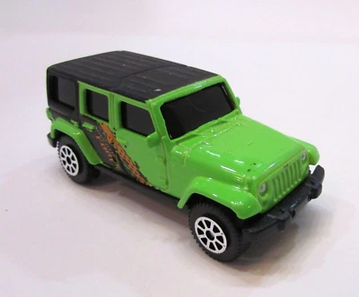 Vintage 2015 Maisto Jeep Wrangler Unlimited Adventure Force Green Truck 1:64 Toy - Image 1 of 4