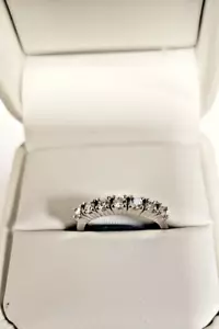 14kt white gold 7 Diamond anniversary ring. - Picture 1 of 17